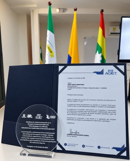 Ingeniero Juan Camilo Benavides Rojas junto a la Presidenta Nacional de ACOPI